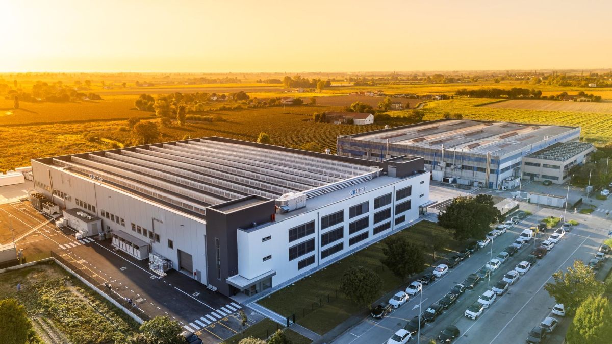 Il più grande data center prefabbricato d'Italia: 1.200 mq installati in cinque settimane