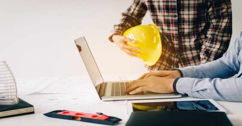 Per la decarbonizzazione edilizia bisogna investire negli edifici intelligenti