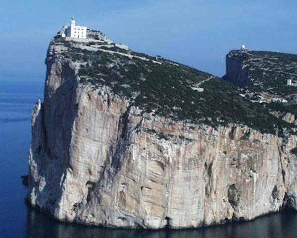I 10 Fari più belli della Sardegna da valorizzare