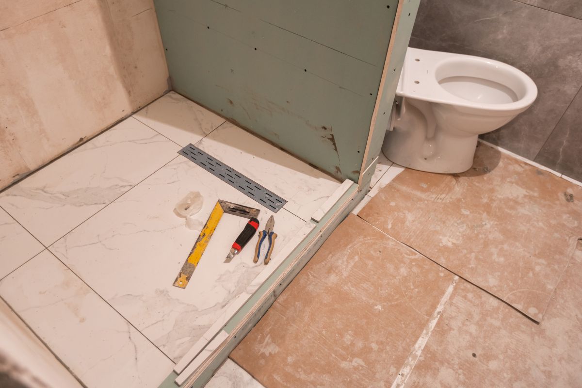 Tutte le fasi per rifare un bagno: dal progetto alla posa