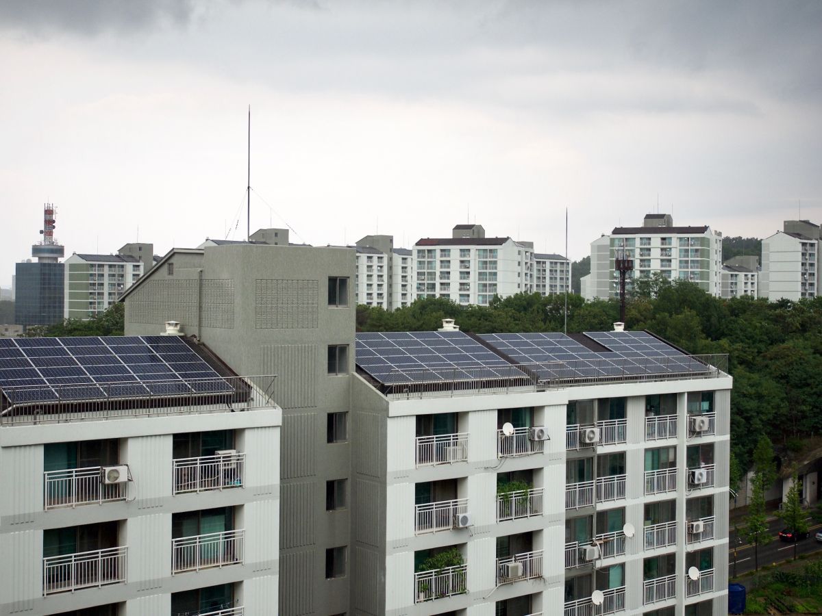 Pannelli fotovoltaici in condominio, le regole da rispettare - INFOBUILD
