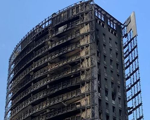 Incendio a La Torre del Moro, associazioni rivestimenti esterni edifici chiedono chiarezza