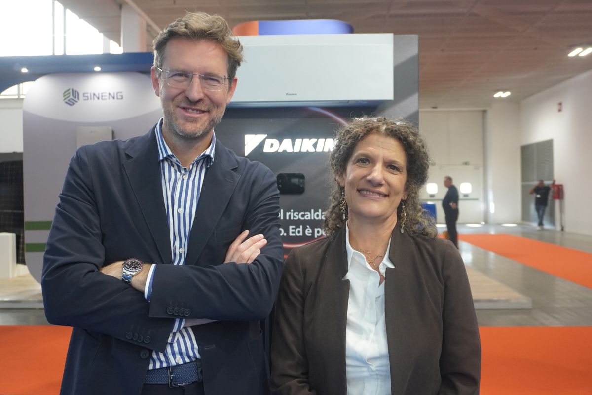 Un momento dell'intervista ad Andrea Grassi - direttore marketing di Daikin Italy - al Saie 2026 Un momento dell'intervista ad Andrea Grassi - direttore marketing di Daikin Italy - al Saie 2026