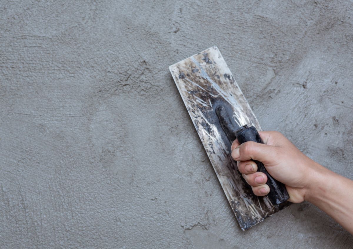Il rivestimento più classico e versatile per le facciate: l’intonaco per esterno Il rivestimento più classico e versatile per le facciate: l’intonaco per esterno