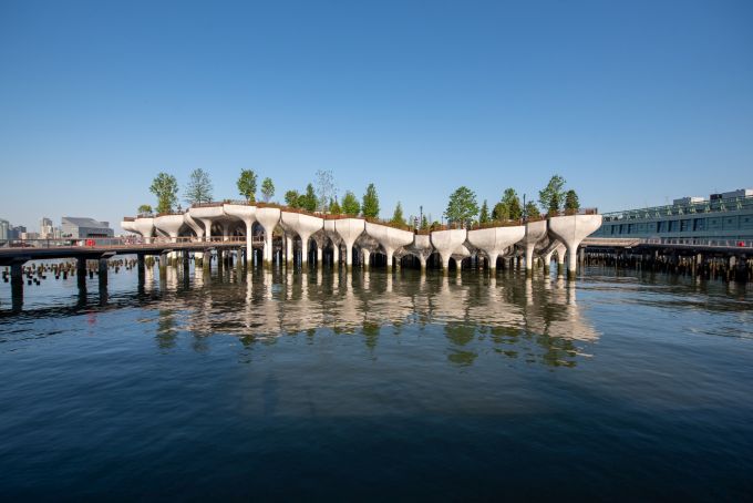 Little island, il parco pubblico sul fiume Hudson a New York Little island, il parco pubblico sul fiume Hudson a New York