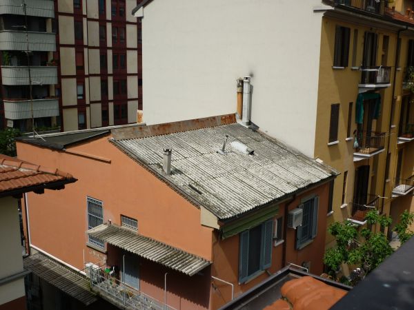 Manto di copertura degradato Manto di copertura degradato