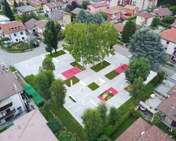 La nuova piazza-giardino di Garbagnate Milanese si apre al dialogo
