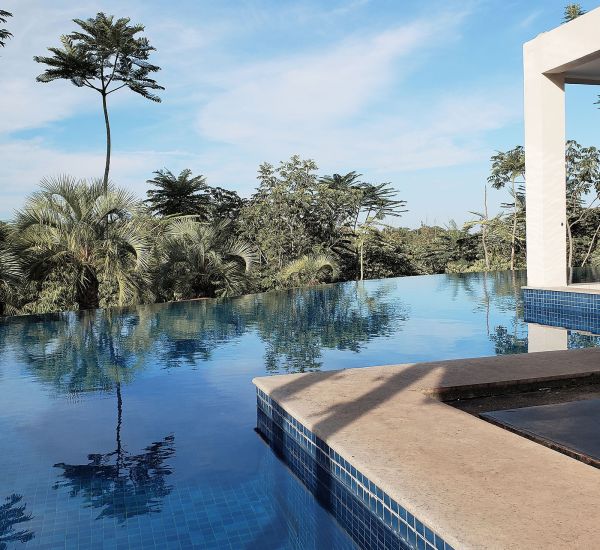 Piscina interrata in cemento