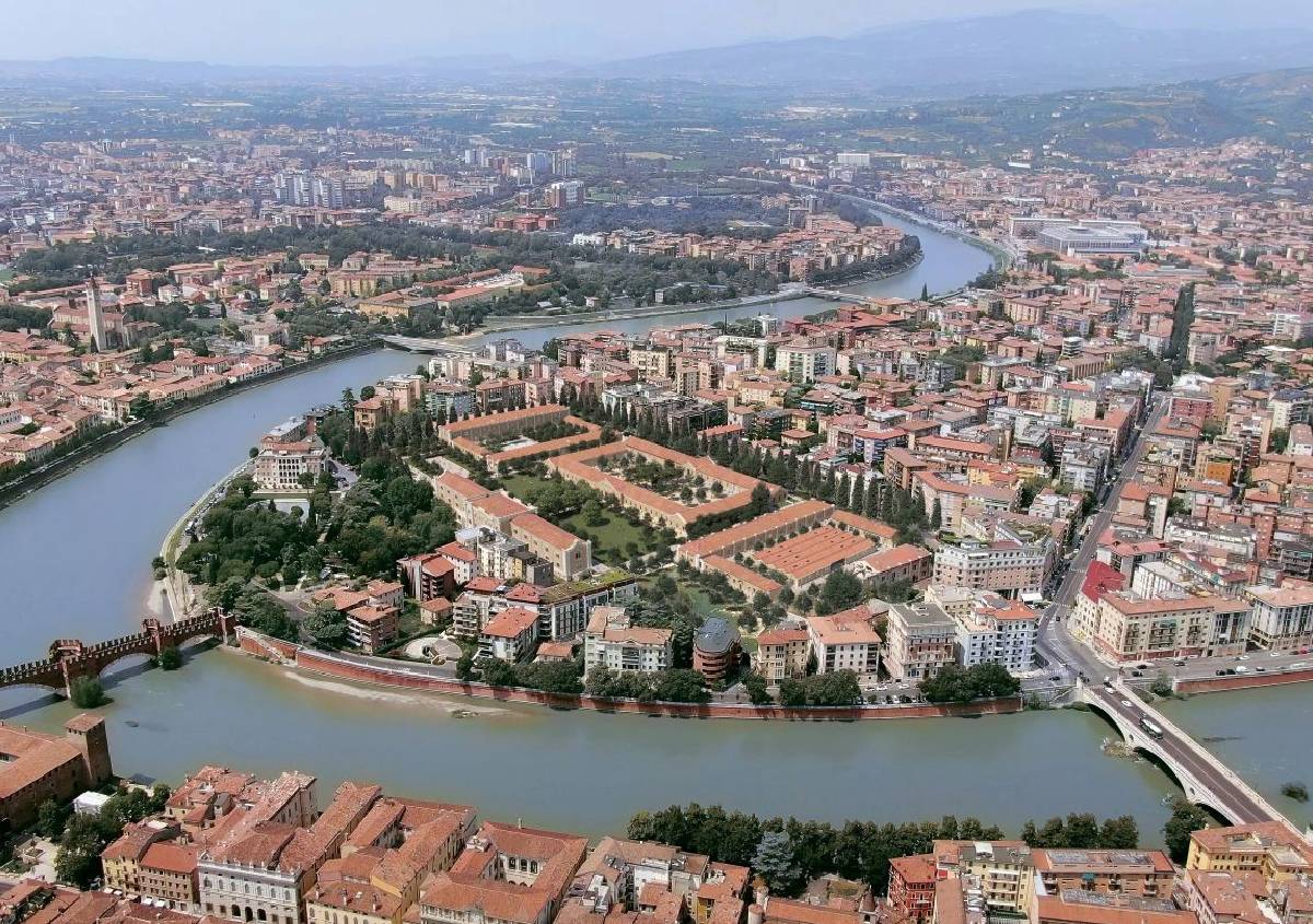 Il Parco dell’Arsenale a Verona. Progetto di riqualificazione Politecnica