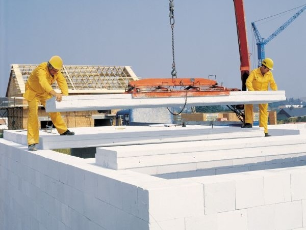 Trasporto e movimentazione blocchi YTONG