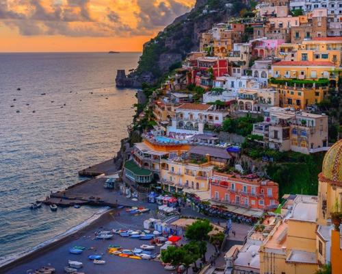 positano Il mercato delle località turistiche del centro sud