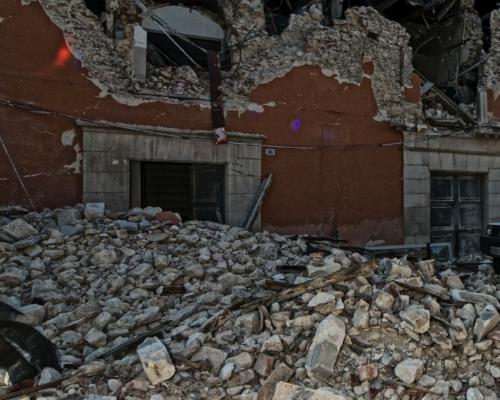 Scuola internazionale di mitigazione del rischio ambientale all'Aquila 1 rischio
