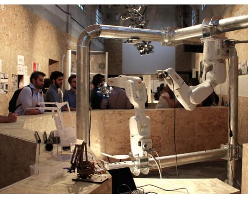 robot L’architettura del futuro: tra matita e robot