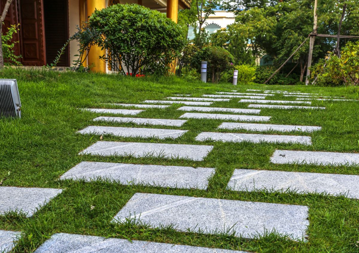Come scegliere i materiali quando si progetta un giardino