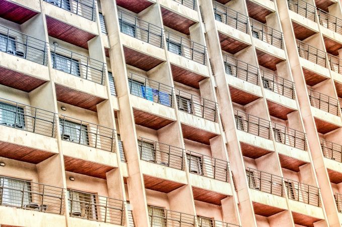 Chi paga le spese di manutenzione dei balconi in condominio