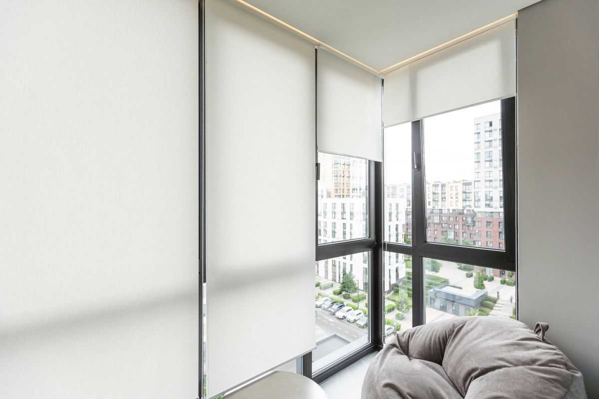 Tende da sole: guida completa alla scelta tra modelli da interno ed esterno