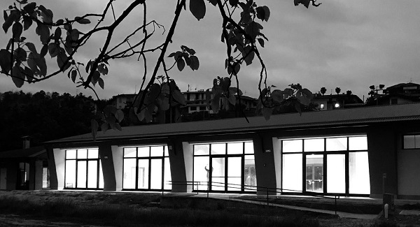 Vista esterna del centro polifunzionale